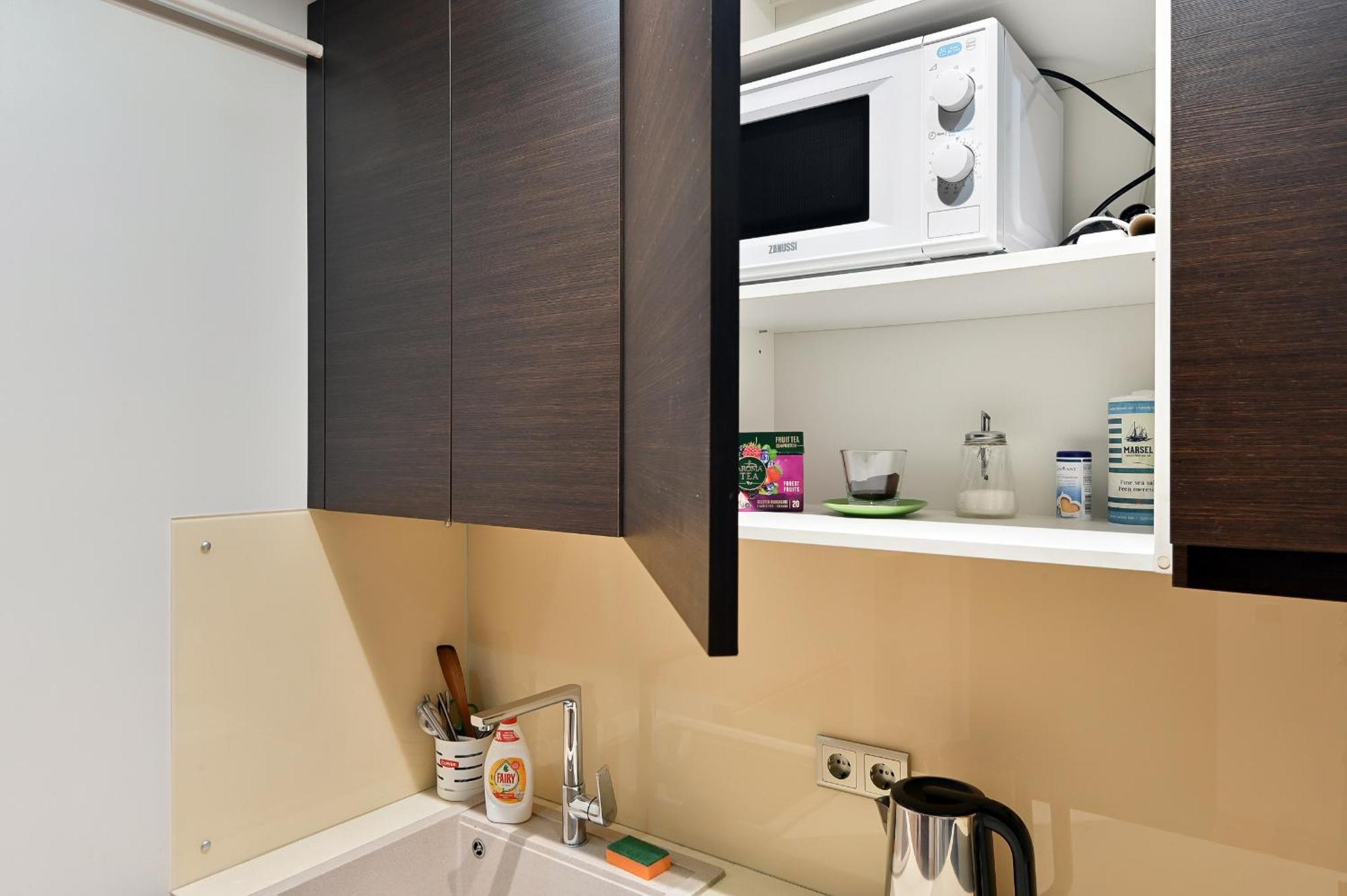 Modern Studio-Apartment In The Centre, Free Parking Riga Bagian luar foto