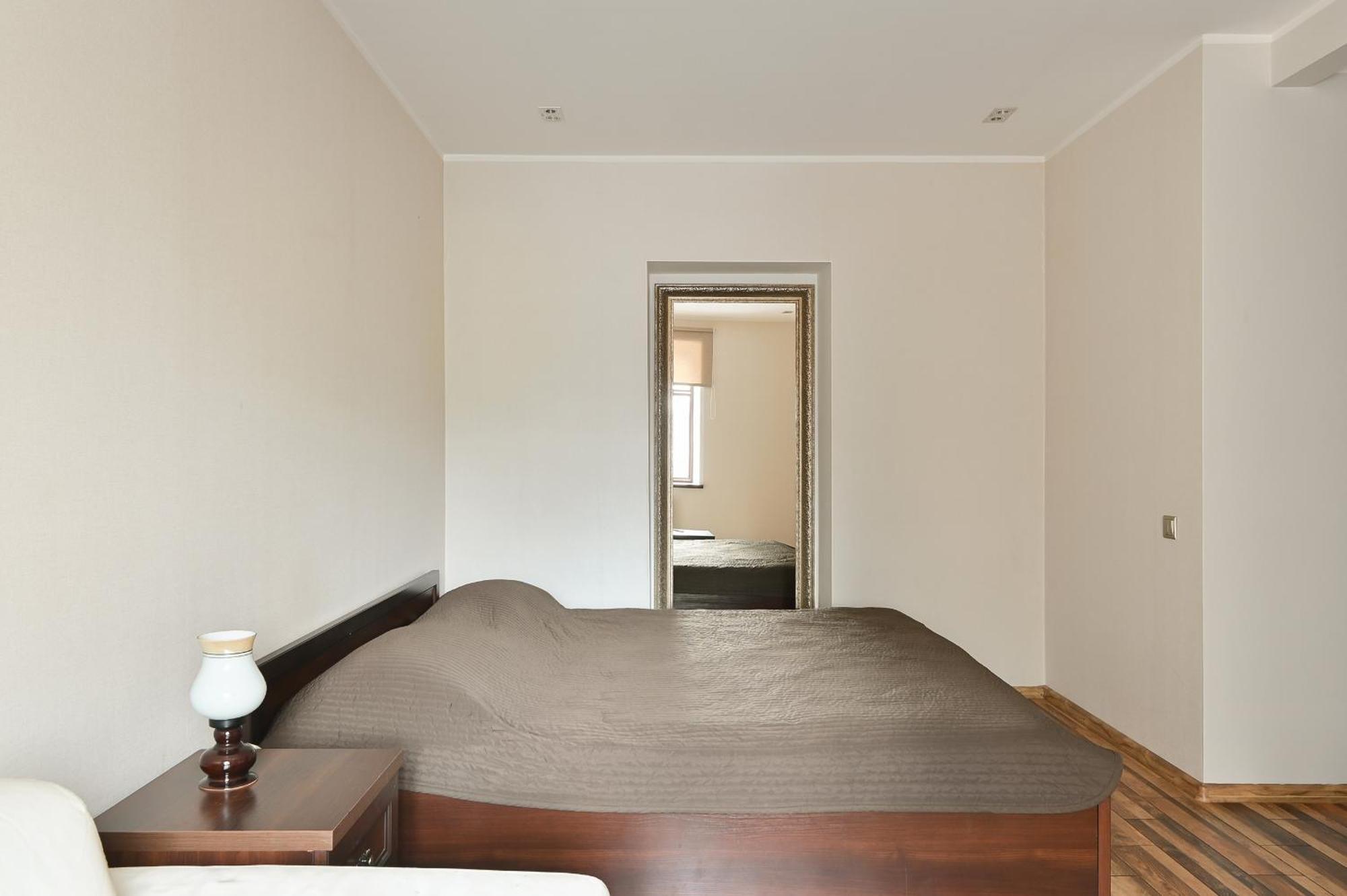 Modern Studio-Apartment In The Centre, Free Parking Riga Bagian luar foto
