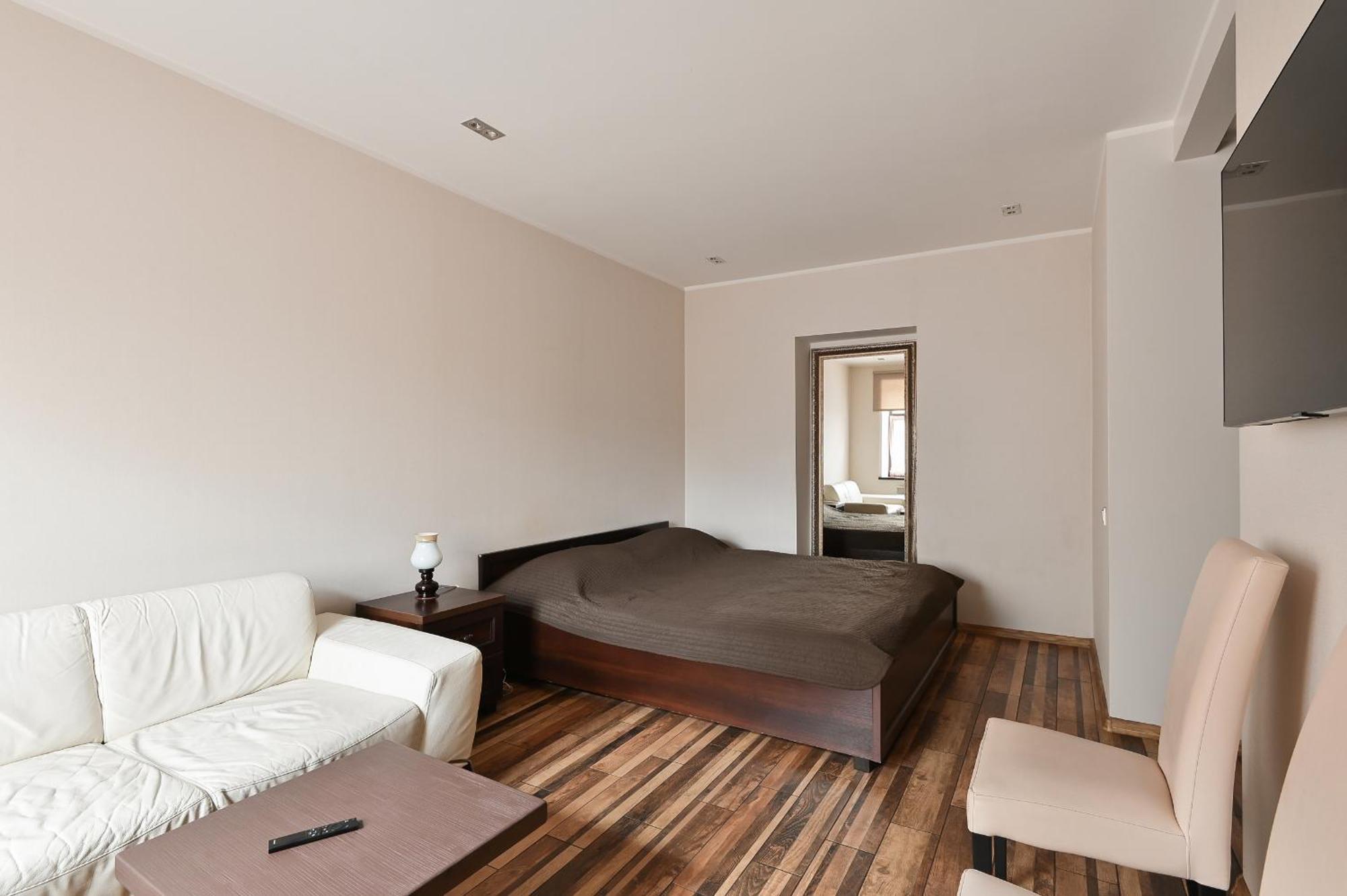 Modern Studio-Apartment In The Centre, Free Parking Riga Bagian luar foto
